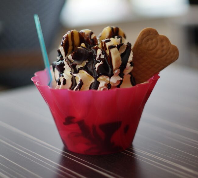 Image of an ice cream sundae representing how spatial design technology can transform enterprise businesses. The image is by bazinga1k980 from Pixabay.